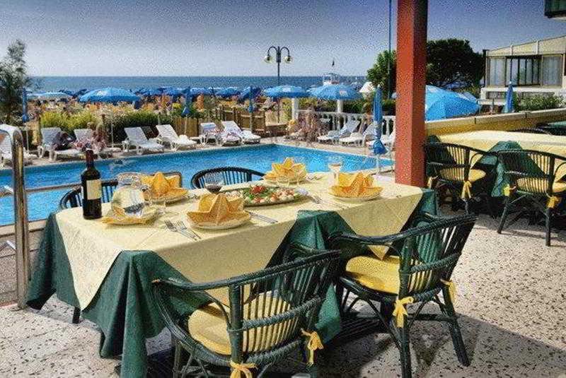 Hotel Tritone Jesolo Lido 외부 사진