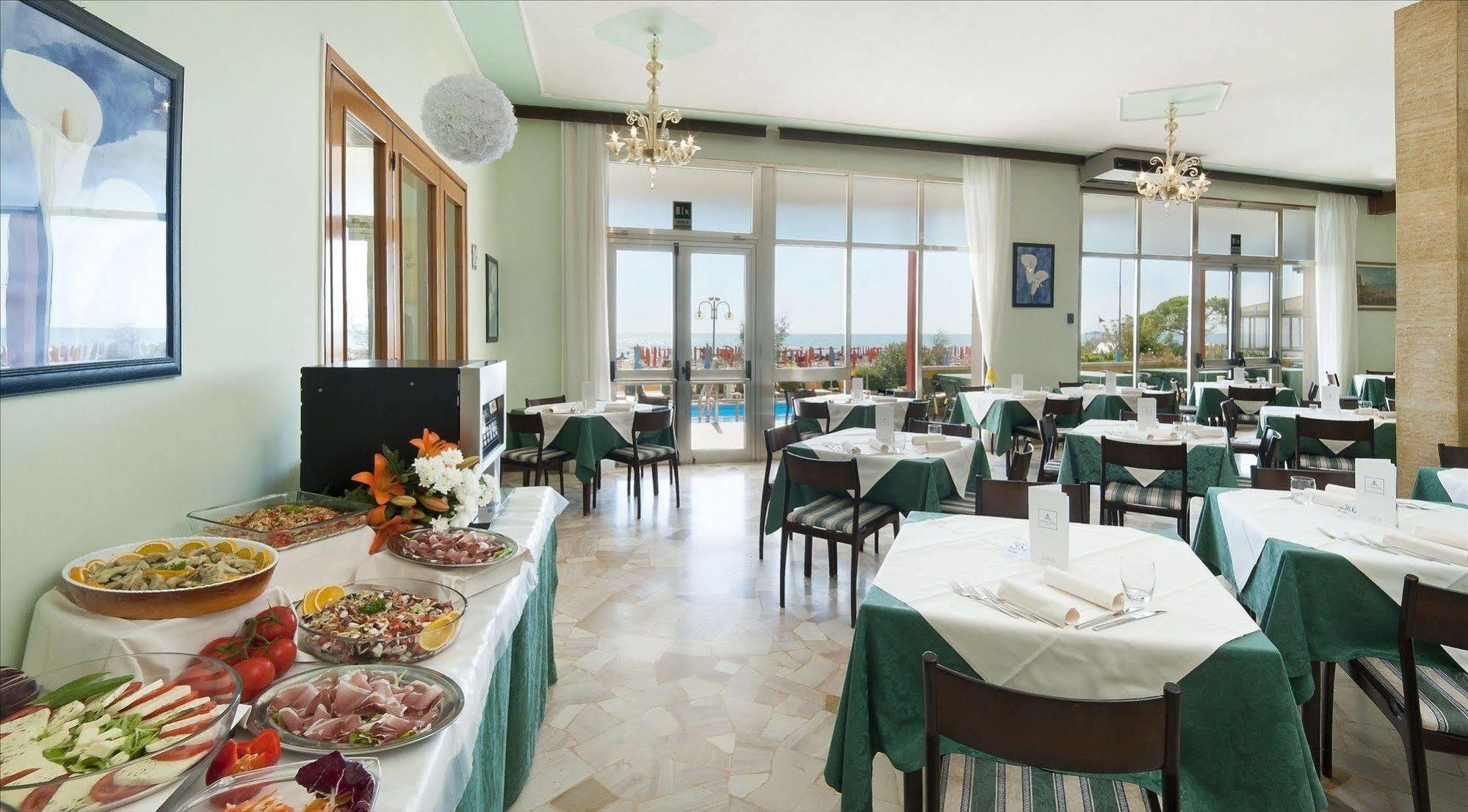 Hotel Tritone Jesolo Lido 외부 사진